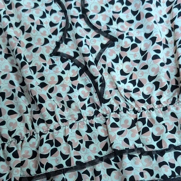 Anna Sui - Scalloped and Patterned Sleeveless Top - Picture 2 of 3